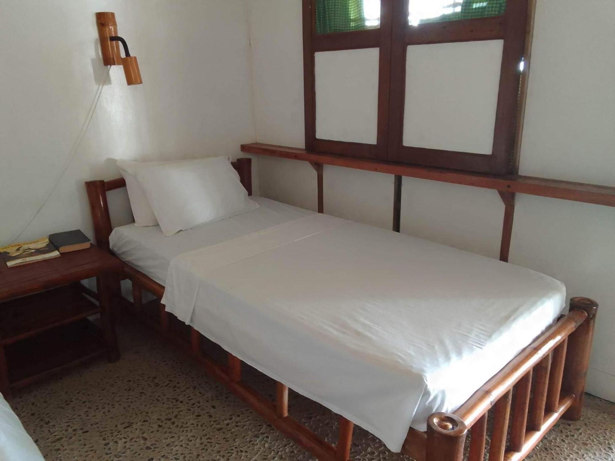 Costa Aguada Island Resort, Inampulugan Island, Sibunag, ギマラス エクステリア 写真